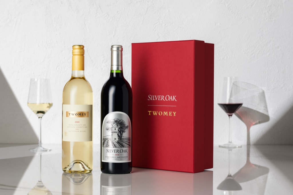 Silver Oak and Twomey gift set with a red presentation box and two glasses